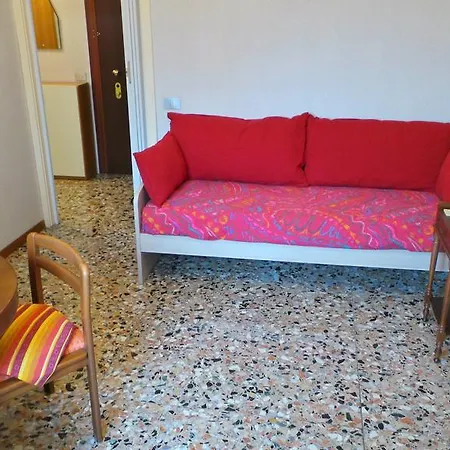 Luna Apartment *